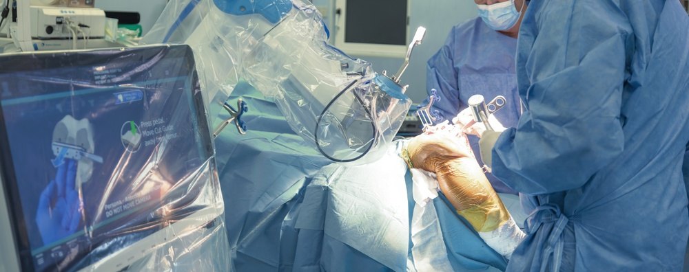 knie-operatie met robot